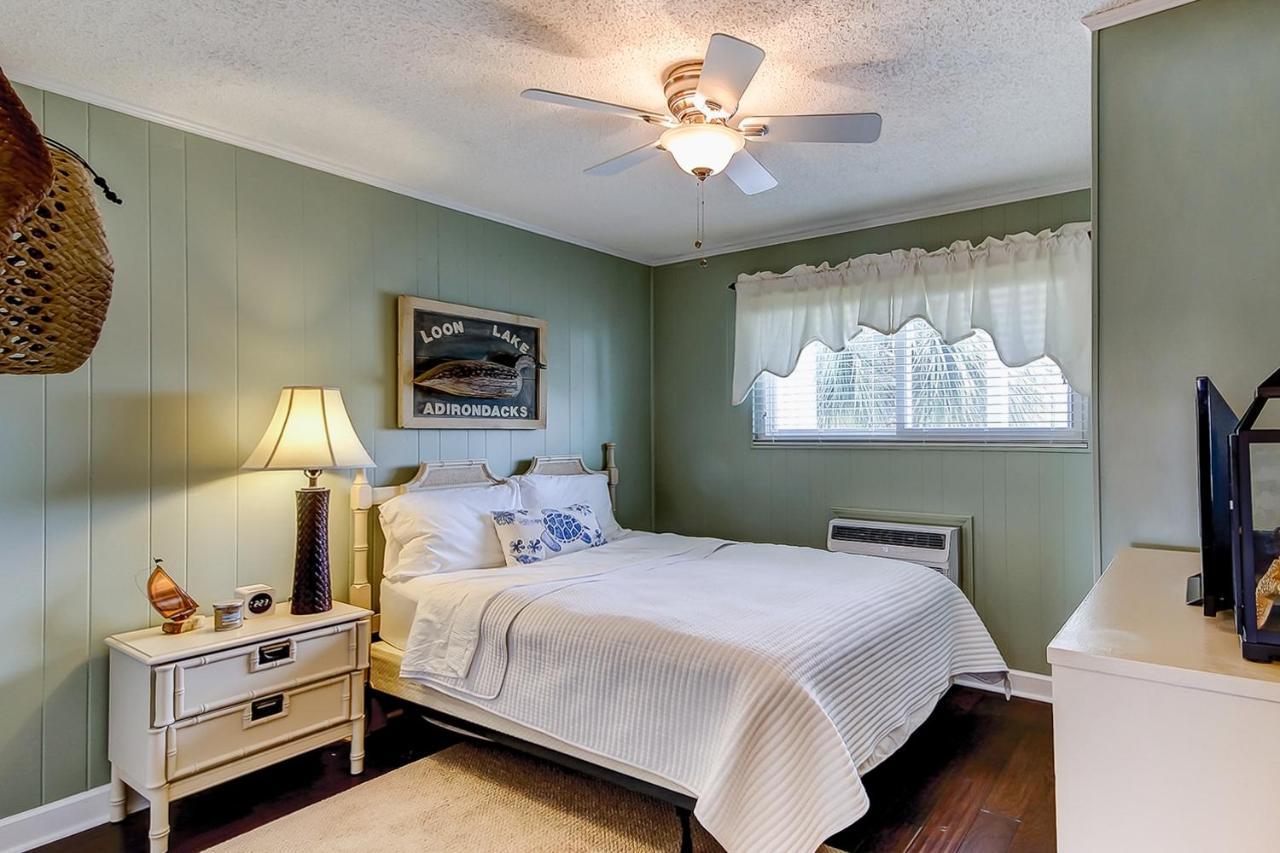 Beach Cottage At Od Myrtle Beach Exterior photo