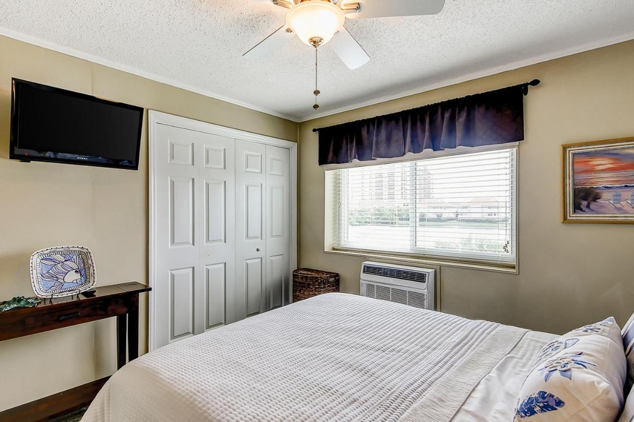 Beach Cottage At Od Myrtle Beach Exterior photo